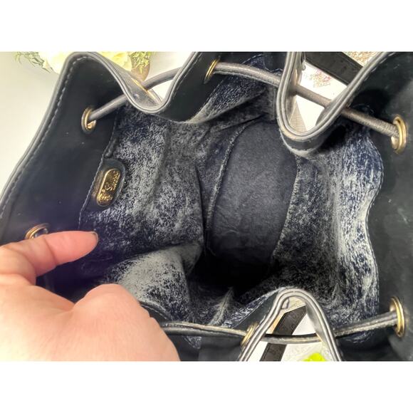 Gucci Italy Vintage 1980's GG Monogram Navy Gray Drawstring Bucket Bag - Picture 15 of 15